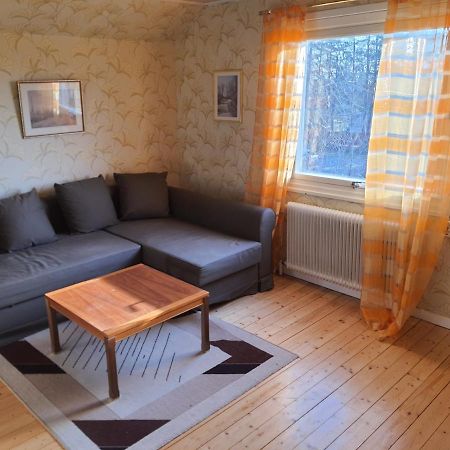 Liten Laegenhet 2 + 2 Pers Fagelfors Exterior photo